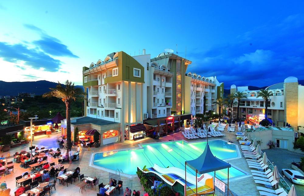 Grand Cettia Hotel マルマリス エクステリア 写真